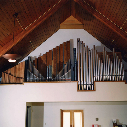 Blair Batty rebuilt Kney organ in Harmony church, Brantford